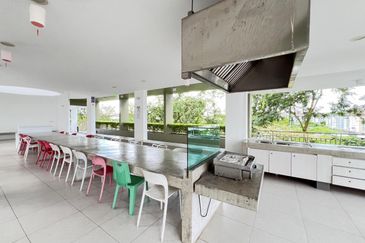 Vermont Suites Condominium