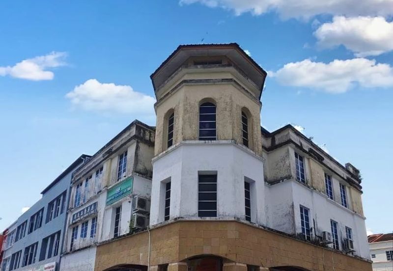 3 Storey Shoplot (corner & intermediate available) at Jalan Mendu in Kuching for Sale