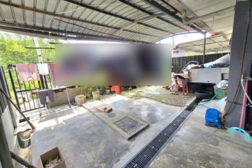 Double Storey at Taman Sarmax 6 Mile In Kuching for Sale