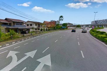 Double Storey Detached at Jalan Laksamana in Kuching for Rent