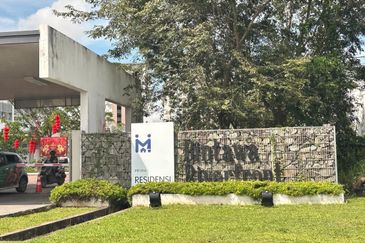 Apartment at Prima Residensi Bintawa in Kuching for Sale