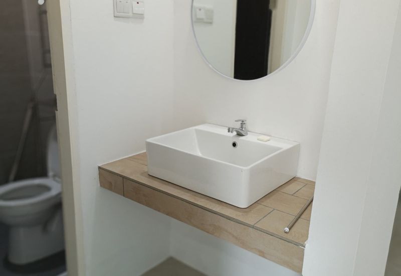 Forest Hill Apartment