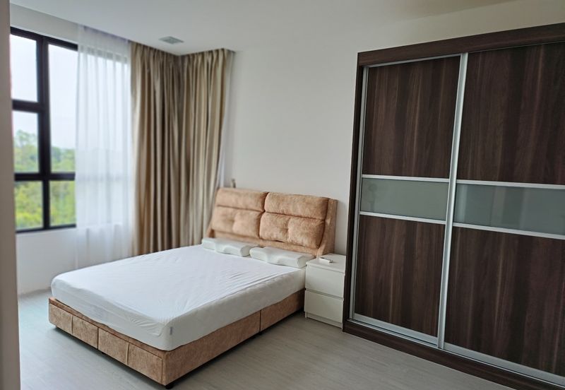 Forest Hill Apartment