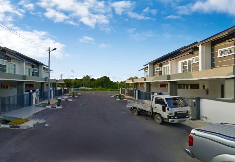 Double Storey Terrace at Jalan Merpati (Near to Merlin Garden) for Sale