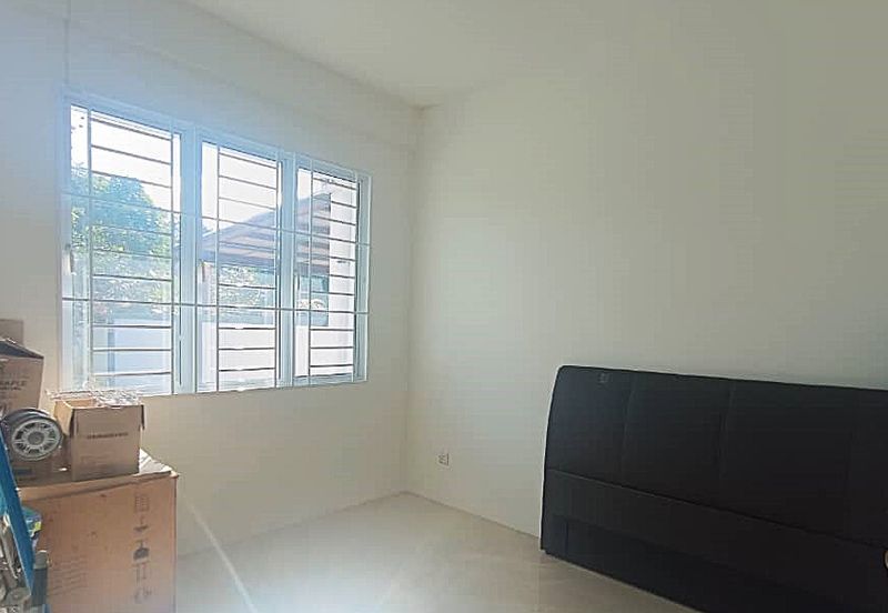 Double Storey Terrace at Jalan Merpati (Near to Merlin Garden) for Sale
