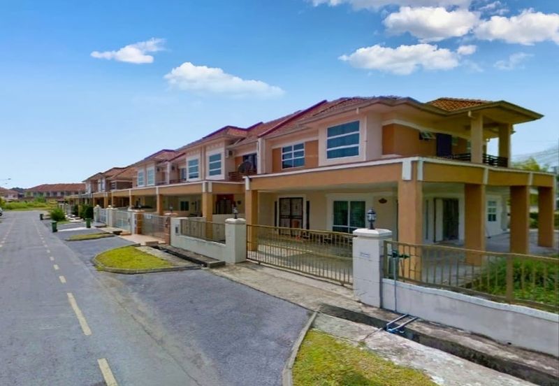 Double Storey Terrace at Top Green Heights in Kuching for Sale