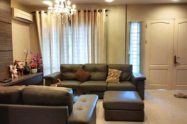 Double Storey Terrace at Top Green Heights in Kuching for Sale