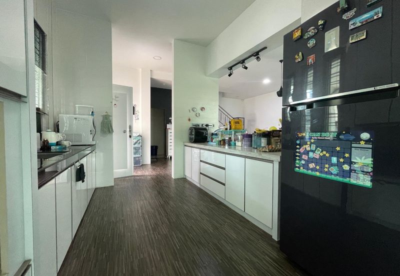 Double storey semi detached at field force in Kuching for Sale