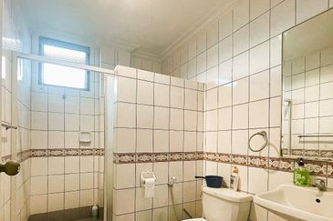 Village Grove Condominium