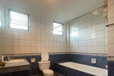 Village Grove Condominium