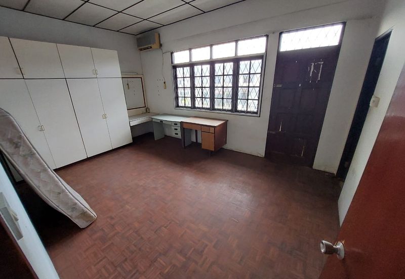 Double storey semi d at rock road in Kuching for Sale