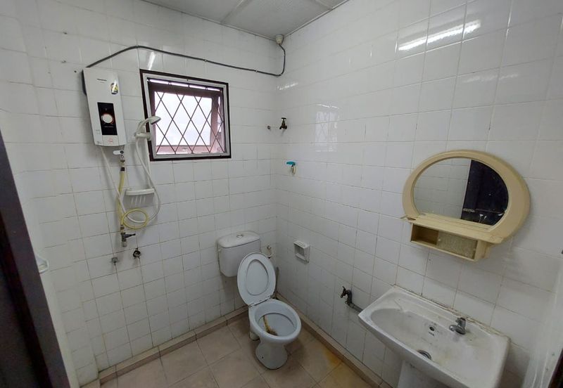 Double storey semi d at rock road in Kuching for Sale