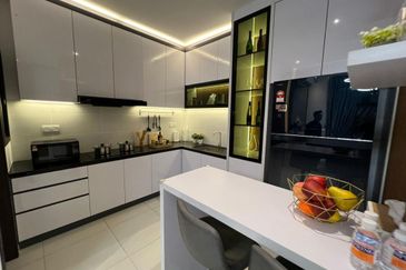 Cascadale Residence at Taman BDC Stampin Jalan Stutong in Kuching for Sale