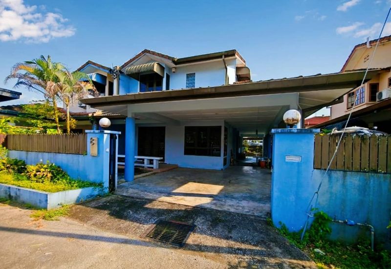 Double Storey Semi Detached House at Lorong Stampin in Kuching