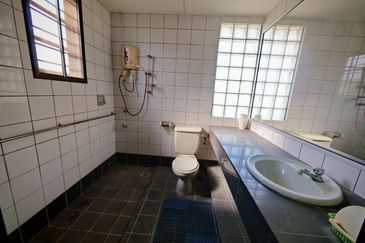 Double Storey Semi Detached House at Lorong Stampin in Kuching