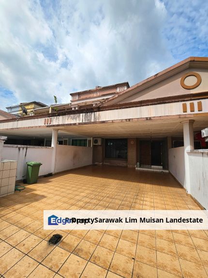 Double Storey Terrace House at Jalan Setia Raja (Opposite Emart Tabuan) in Kuching for Sale, Sarawak, Kuching