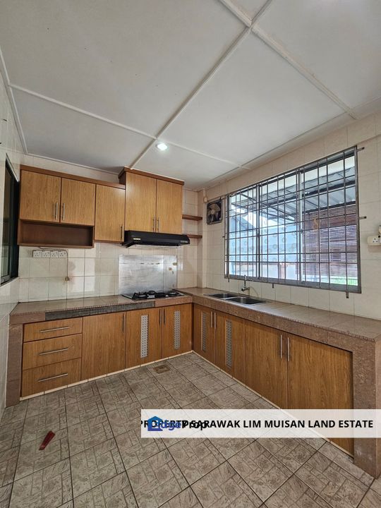 Double Storey Terrace House at Jalan Setia Raja (Opposite Emart Tabuan) in Kuching for Sale, Sarawak, Kuching