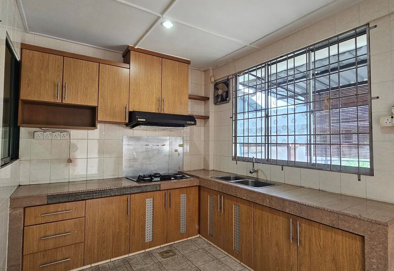 Double Storey Terrace House at Jalan Setia Raja (Opposite Emart Tabuan) in Kuching for Sale