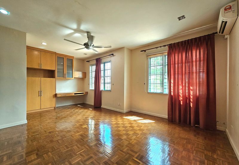 Double Storey Terrace House at Jalan Setia Raja (Opposite Emart Tabuan) in Kuching for Sale