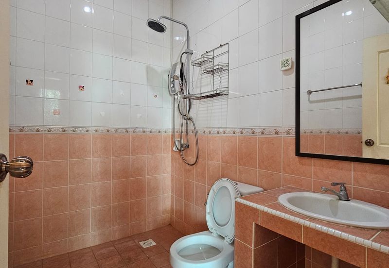 Double Storey Terrace House at Jalan Setia Raja (Opposite Emart Tabuan) in Kuching for Sale