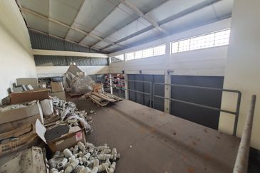 Semi Detached Warehouse at Jalan Demak Maju in Kuching for Sale