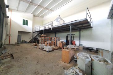 Semi Detached Warehouse at Jalan Demak Maju in Kuching for Sale