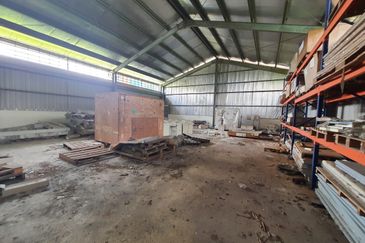 Semi Detached Warehouse at Jalan Demak Maju in Kuching for Sale