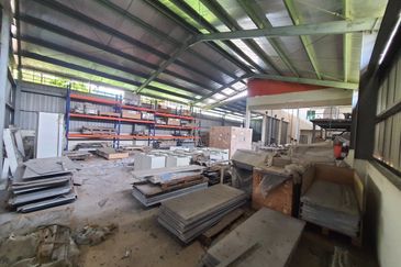 Semi Detached Warehouse at Jalan Demak Maju in Kuching for Sale