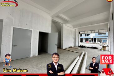 3 Storey Commercial Corner Shop-lot at Northbank Commercial Central 3 in Kuching for Sale