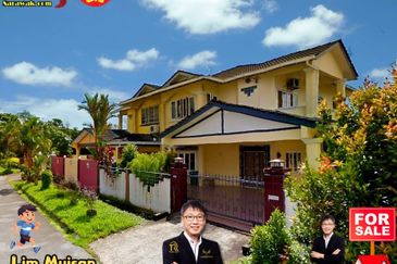 Double Storey Semi Detached House at Lorong Stampin Timur in Kuching for Sale