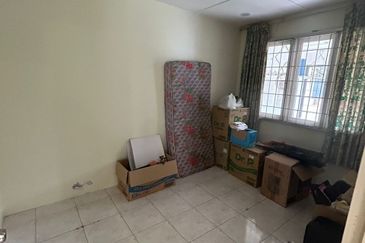 Double Storey Semi Detached House at Lorong Stampin Timur in Kuching for Sale