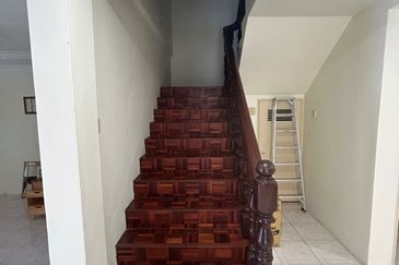 Double Storey Semi Detached House at Lorong Stampin Timur in Kuching for Sale