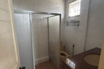 Double Storey Semi Detached House at Lorong Stampin Timur in Kuching for Sale