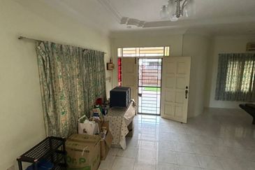 Double Storey Semi Detached House at Lorong Stampin Timur in Kuching for Sale