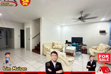Double Storey Intermediate House at Field Force in Kuching for Sale