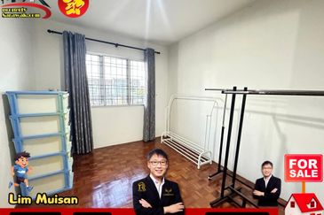 Double Storey Intermediate House at Field Force in Kuching for Sale