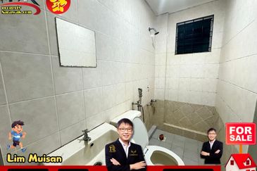 Double Storey Intermediate House at Field Force in Kuching for Sale