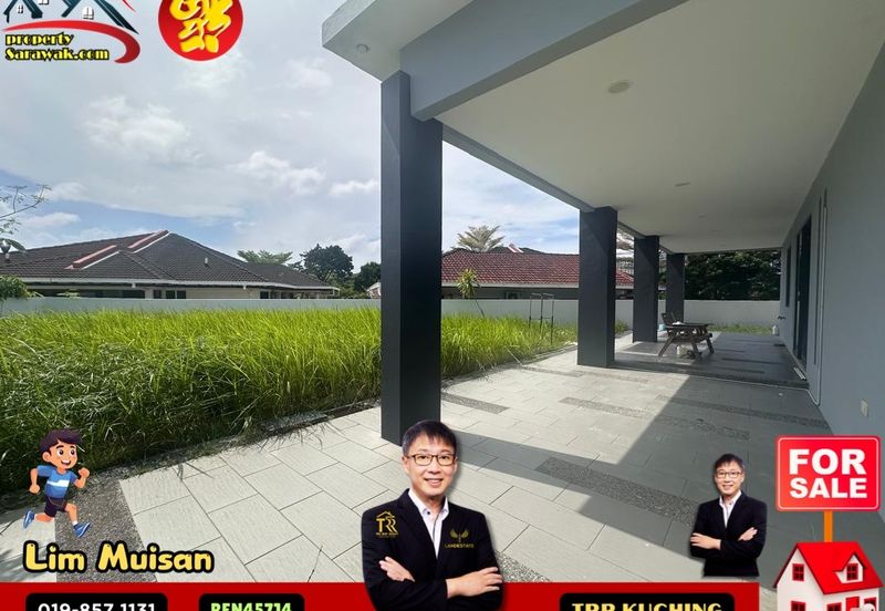 Double Storey Semi Detached House at Jalan Urat Mata in Kuching for Sale