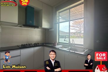 Double Storey Semi Detached House at Jalan Urat Mata in Kuching for Sale