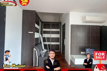Double Storey Semi Detached House at Jalan Urat Mata in Kuching for Sale