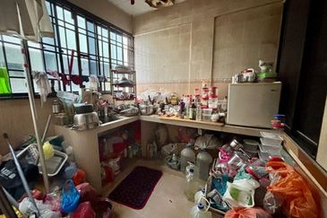 Sri Lanang Flat (Rumah Pangsa Sri Lanang)