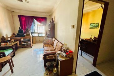 Sri Lanang Flat (Rumah Pangsa Sri Lanang)