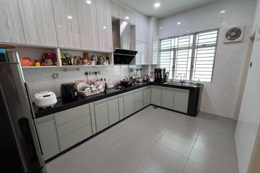 Austin Residence @Taman Mount Austin