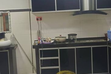 Taman Nusaria, Gelang Patah, 2 Storey Corner Lot, Kitchen Extended, 4 Bedroom