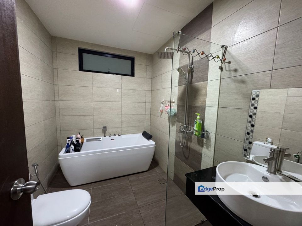 Molek Regency, Johor Bahru, Johor, Studio Unit, Low Floor with City View, 1 Car Park, Johor, Johor Bahru