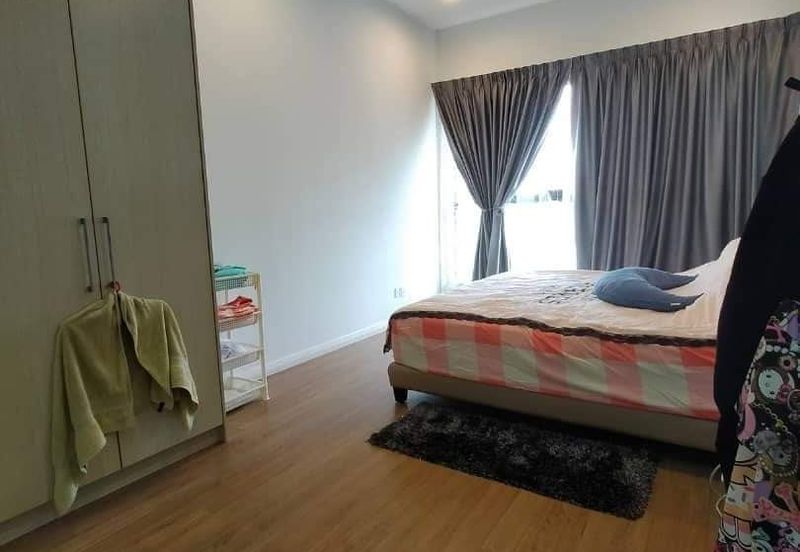 The WaterEdge Residences