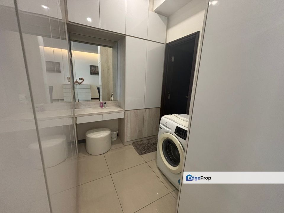 Molek Regency, Johor Bahru, Johor, Studio with 1 Bathroom, Facing City View, 1 Car Park, Johor, Johor Bahru