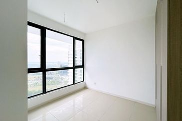 The M @ Medini Macrolink