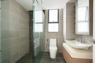 The M @ Medini Macrolink