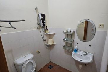 Austin Residence @Taman Mount Austin